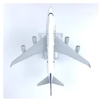 飛行機　模型　4点セット Amazon.co.jp: 飛行機模型飛行機おもちゃの飛行機模型